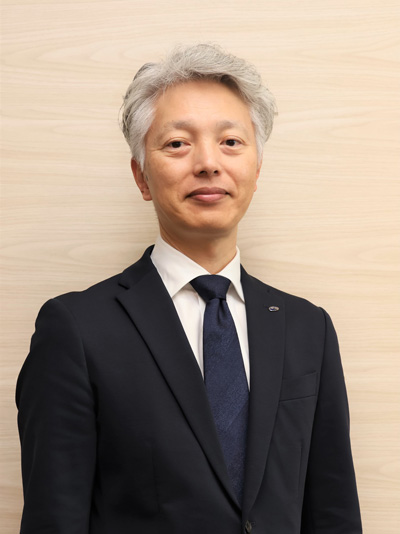 Yoichi Hori professional headshot.